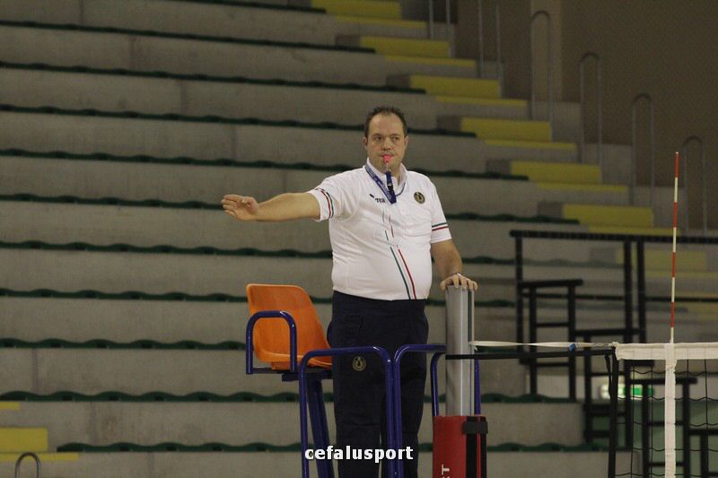 111030 volley 132_tn.jpg